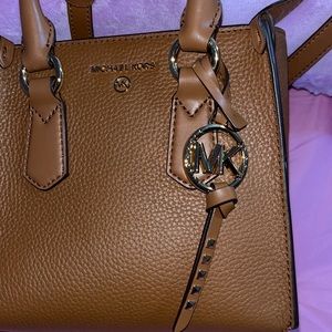 New Michael kors crossbody bag